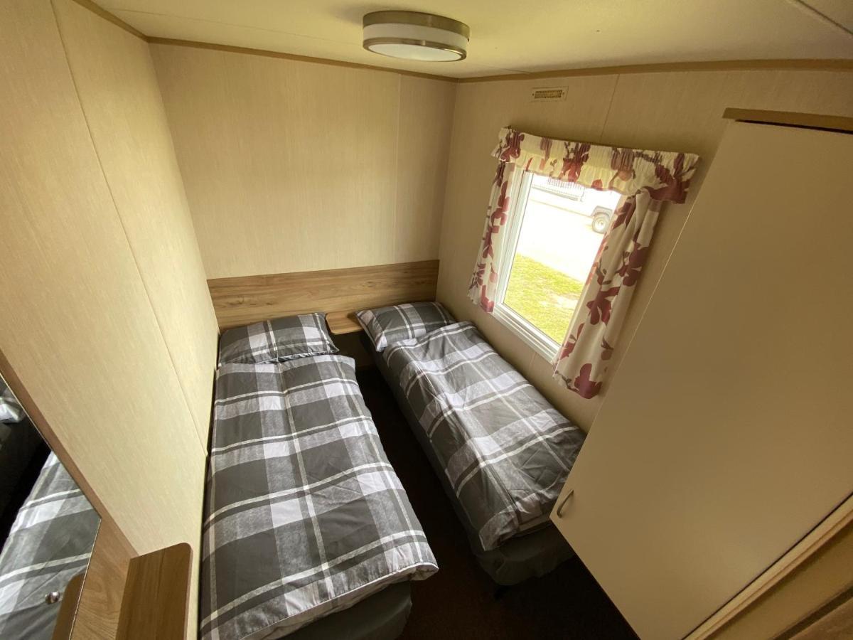3 Bed 8 Berth Caravan In California Cliffs - M1 그레이트야머스 외부 사진
