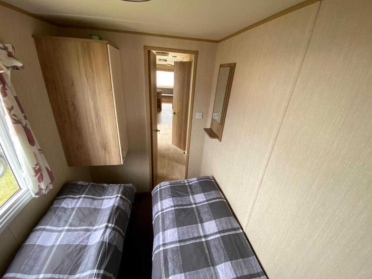 3 Bed 8 Berth Caravan In California Cliffs - M1 그레이트야머스 외부 사진